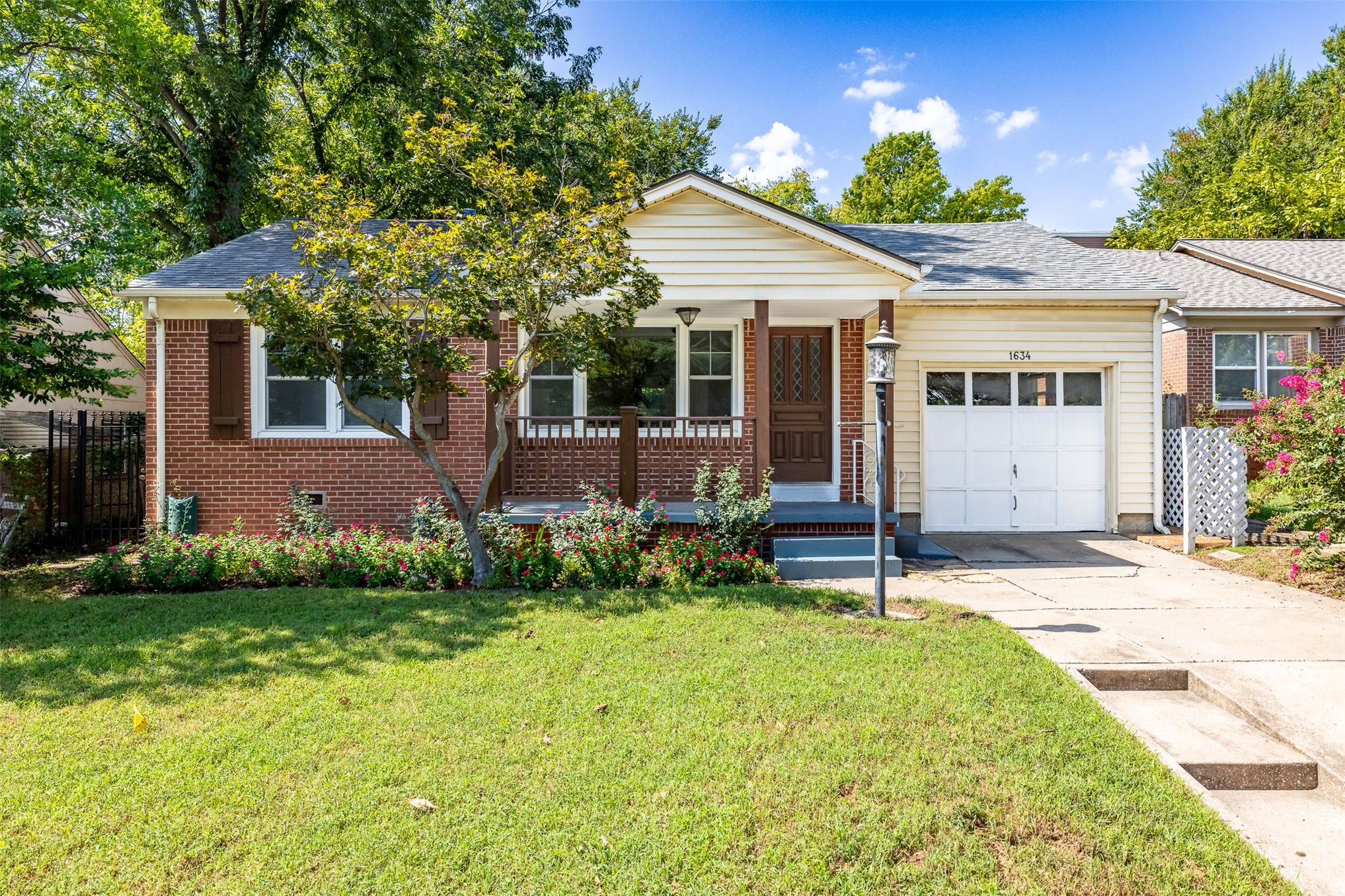 1634 S Lewis Place Tulsa OK 74104