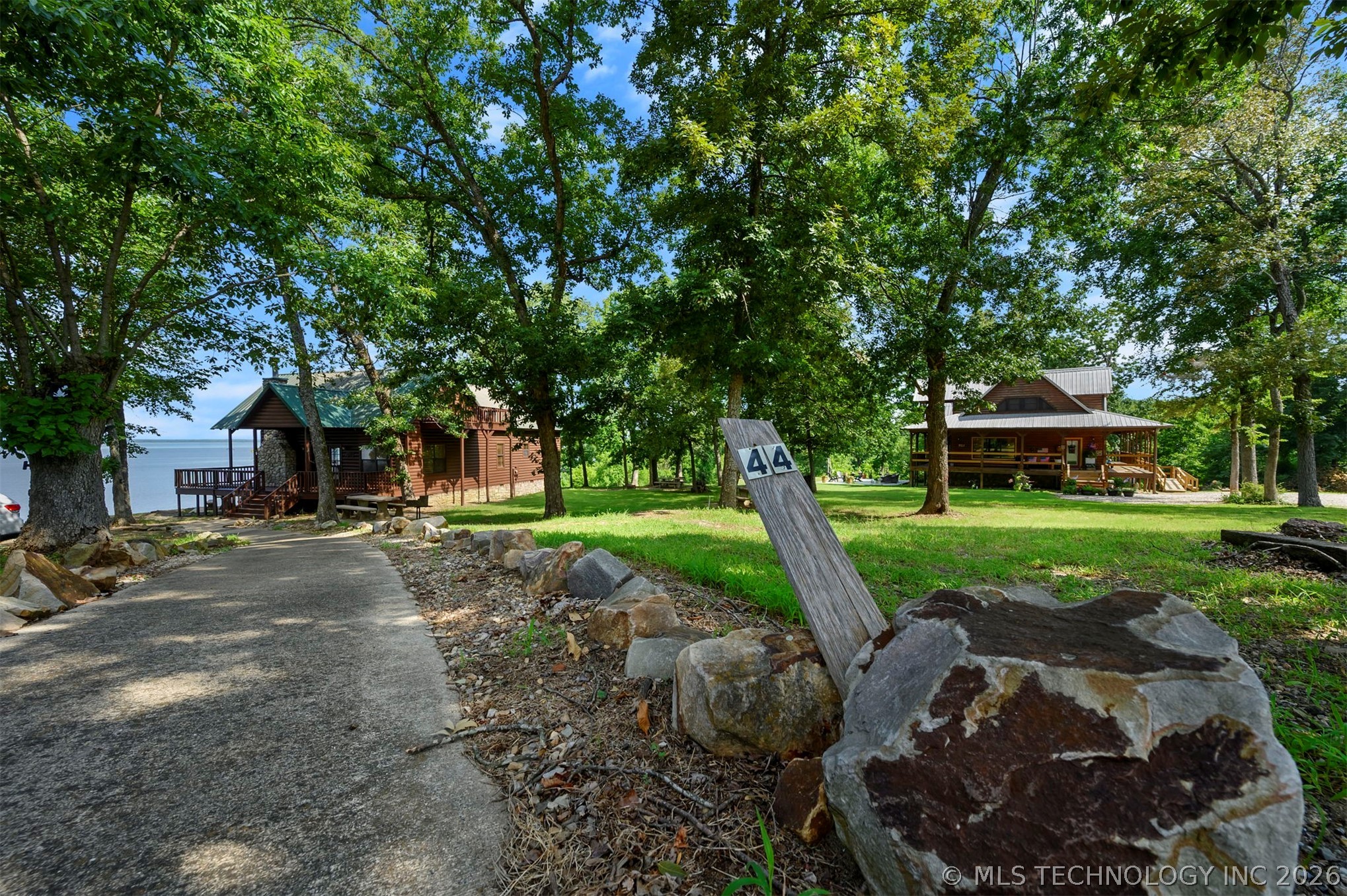 44 Lakeside Ridge Road Hugo OK 74743