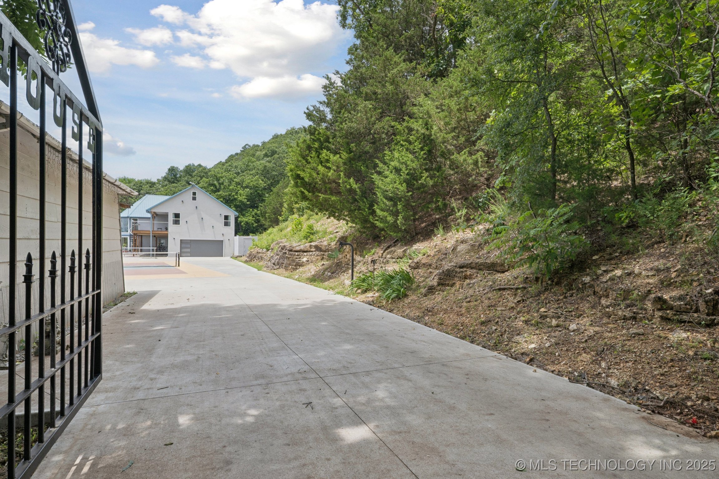 662 SE 4439 Loop Salina OK 74365
