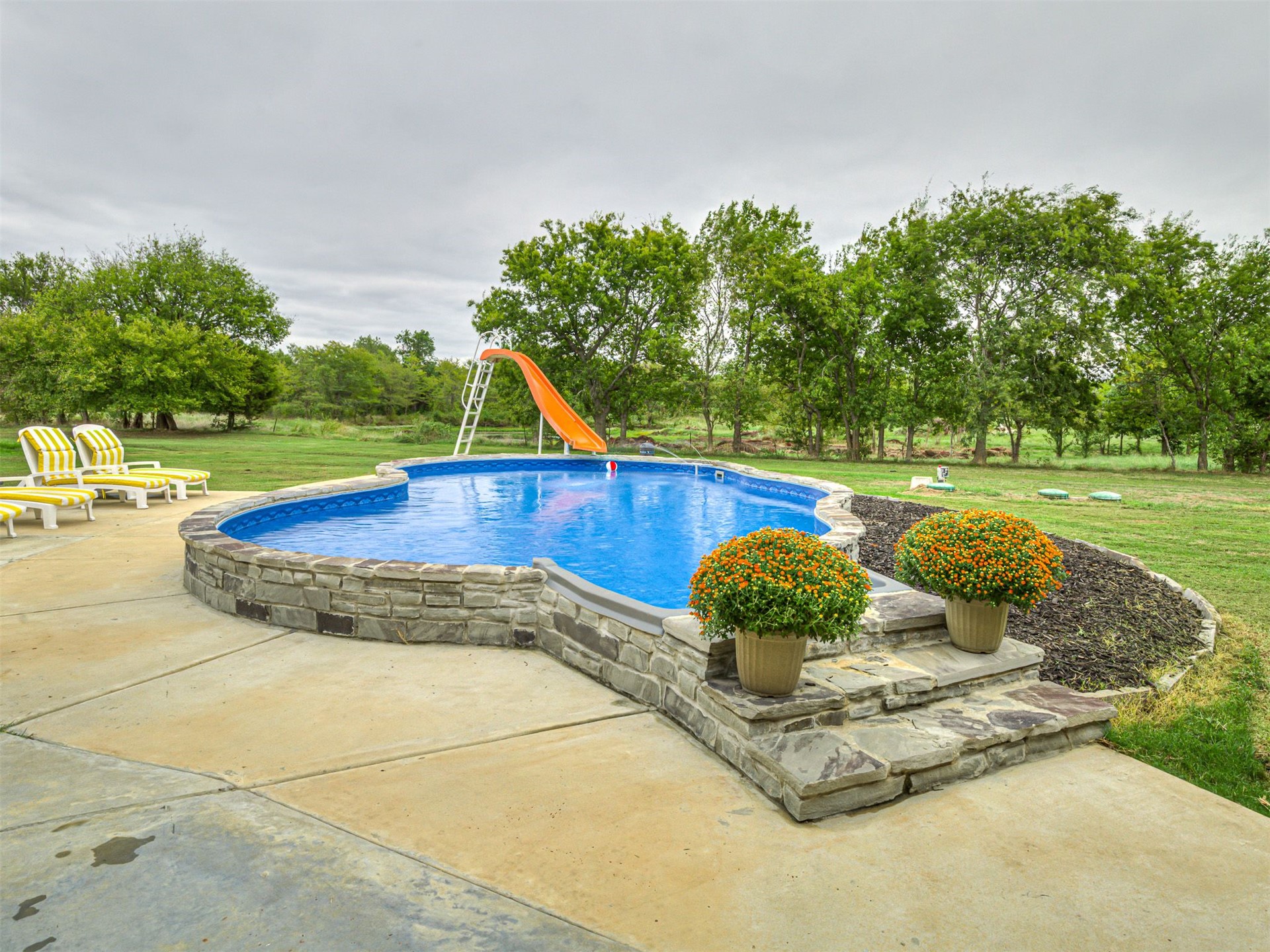 2234 N 205 Road Beggs OK 74421