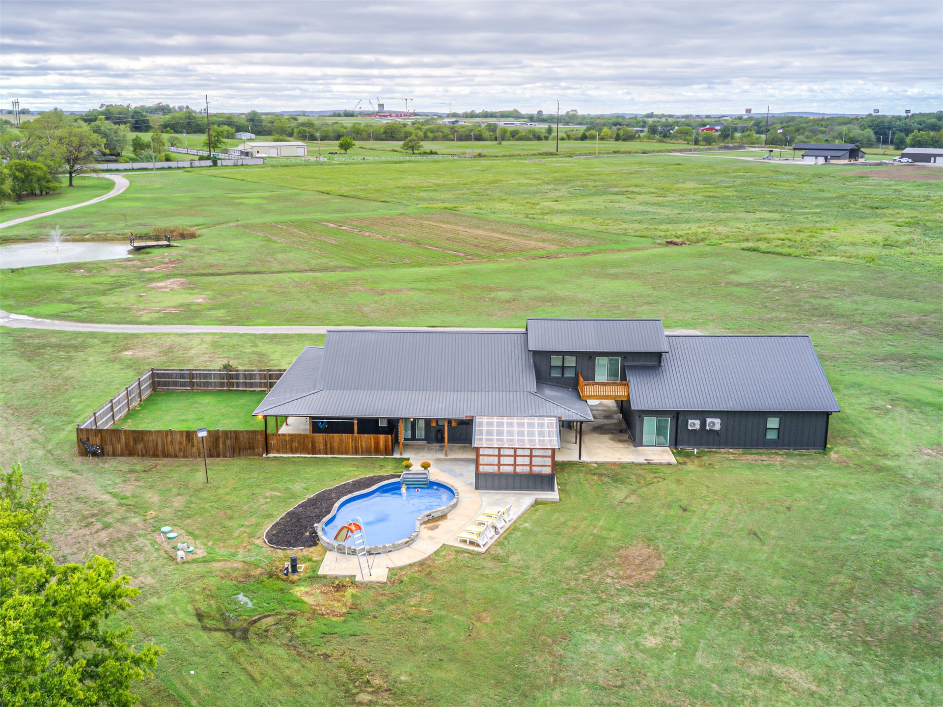 2234 N 205 Road Beggs OK 74421