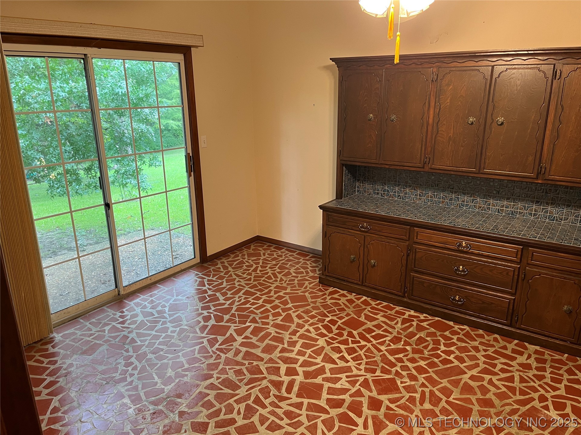 2000 Woodland Ada OK 74820