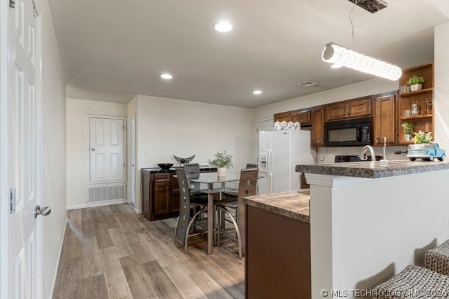 7210 S Fir Place Broken Arrow OK 74011
