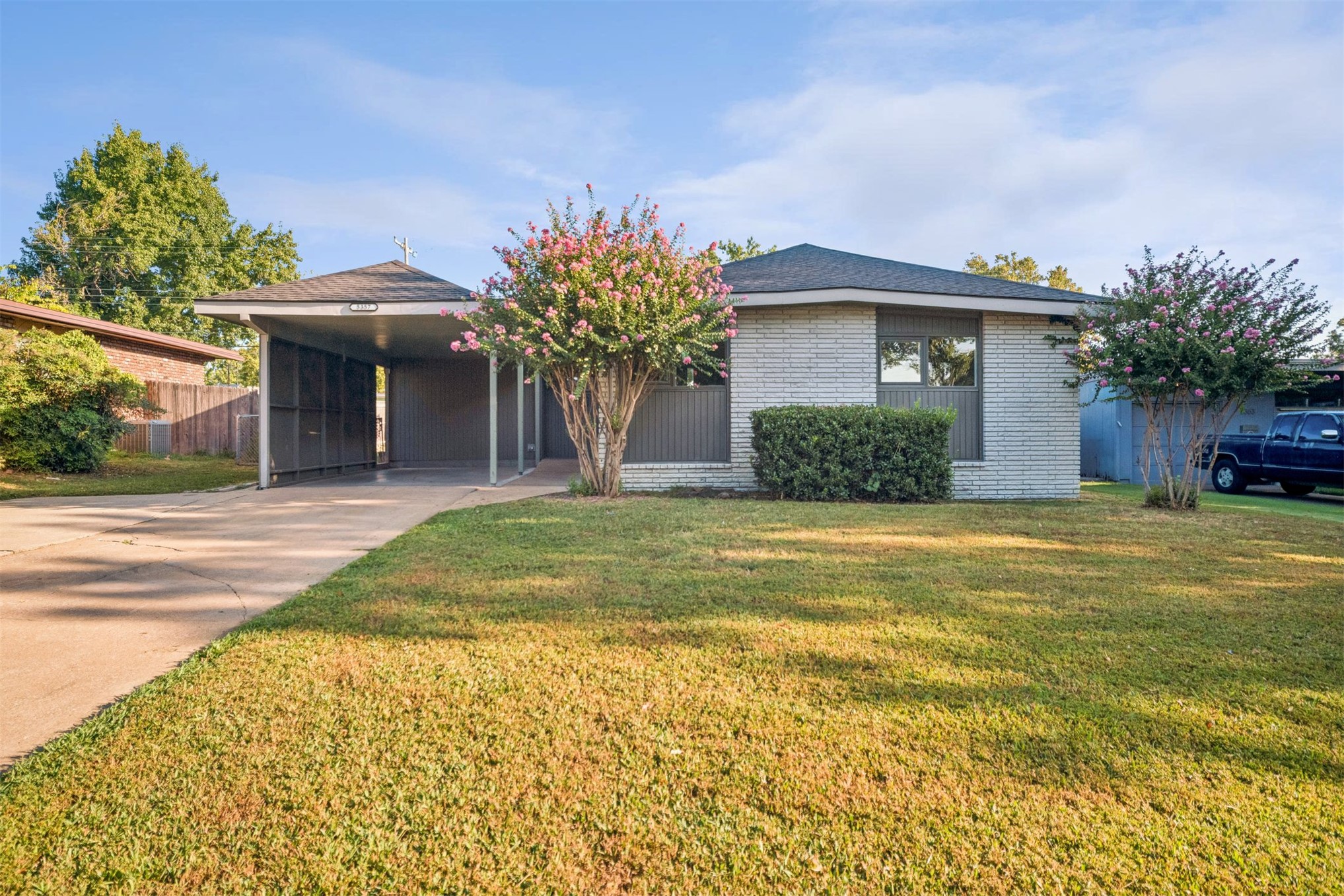 5357 E 26th Place Tulsa OK 74114