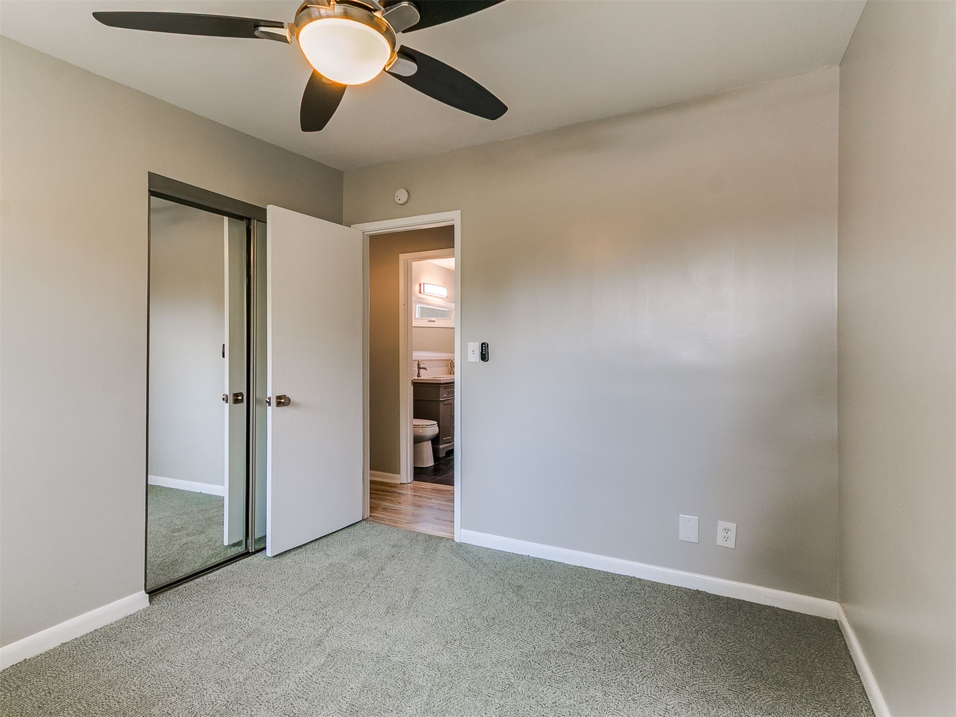 5357 E 26th Place Tulsa OK 74114