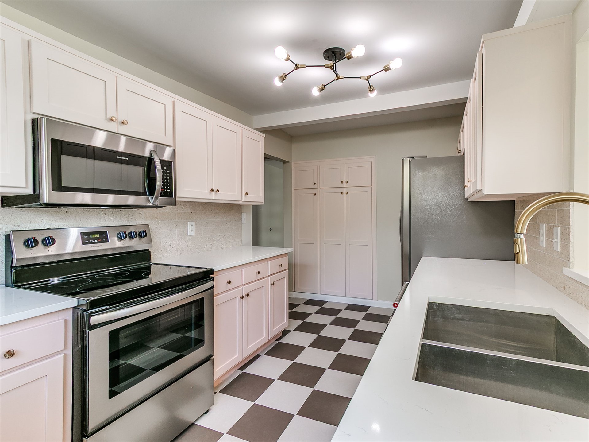 5357 E 26th Place Tulsa OK 74114