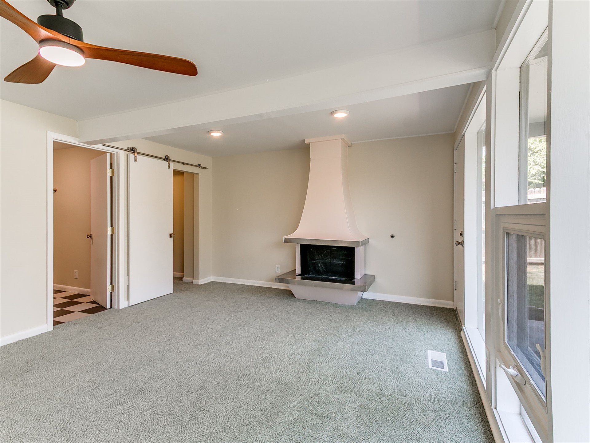5357 E 26th Place Tulsa OK 74114