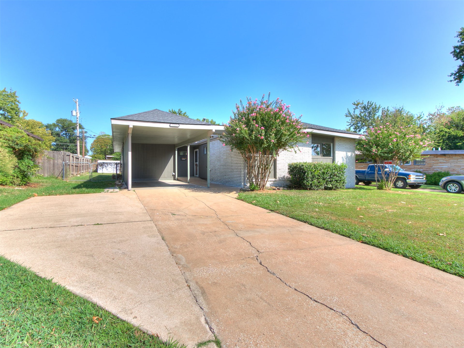 5357 E 26th Place Tulsa OK 74114