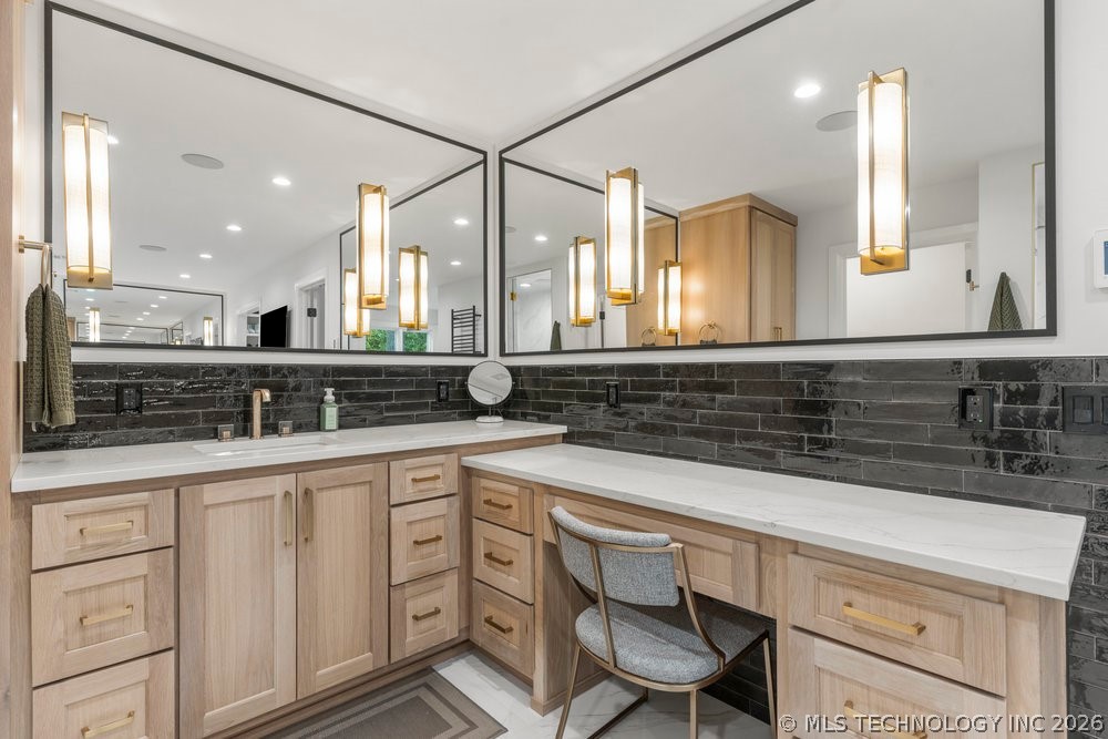 4949 E 114th Place Tulsa OK 74137
