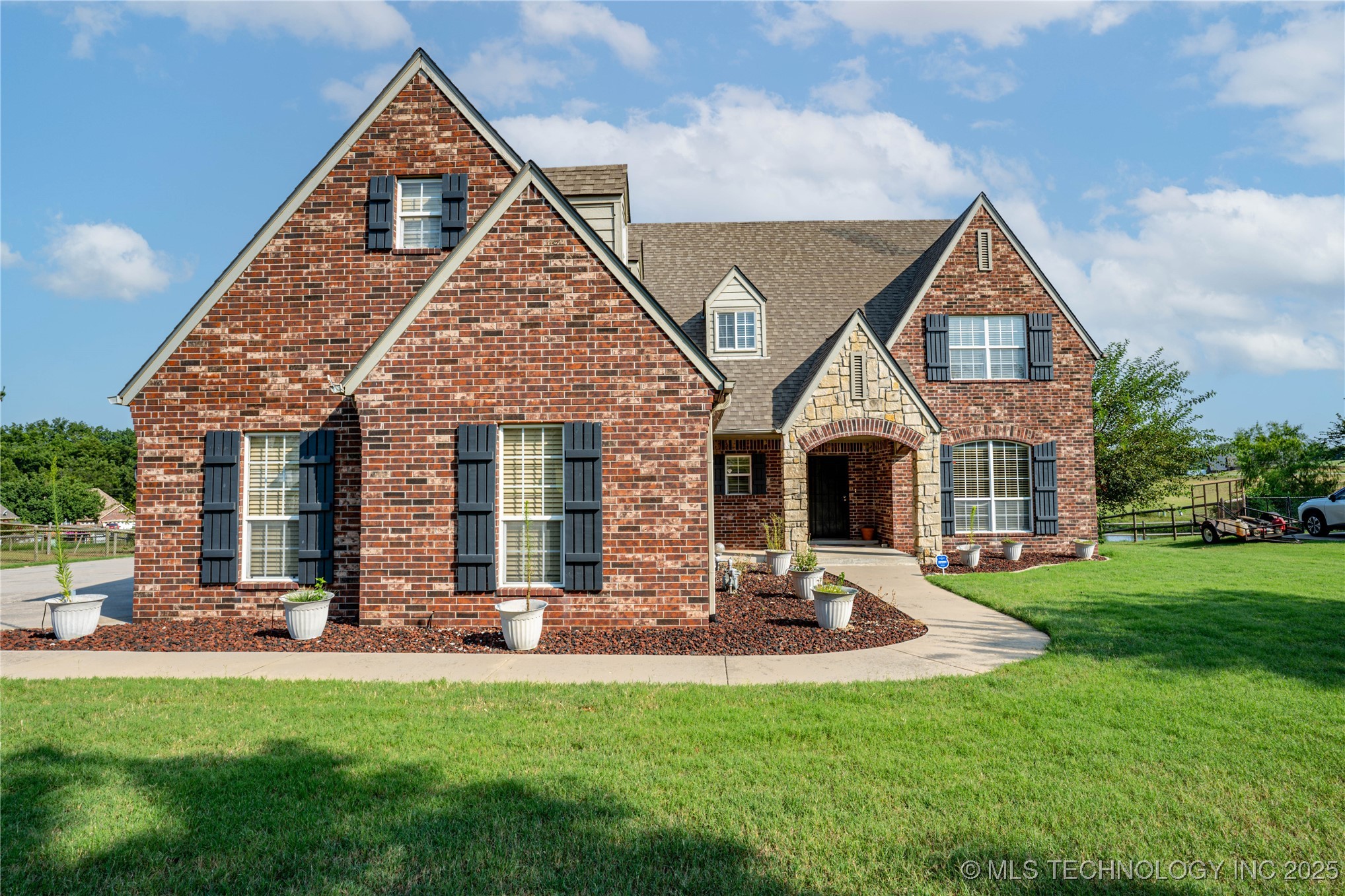 706 S Tallchief Avenue Skiatook OK 74070