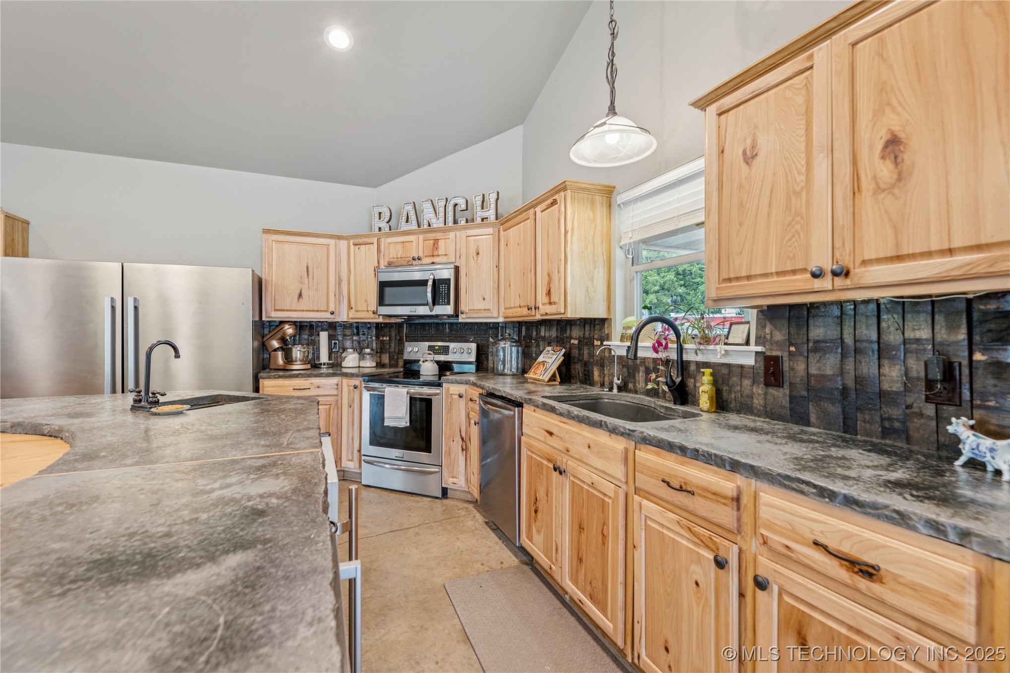 23605 E 132nd Street S Coweta OK 74429