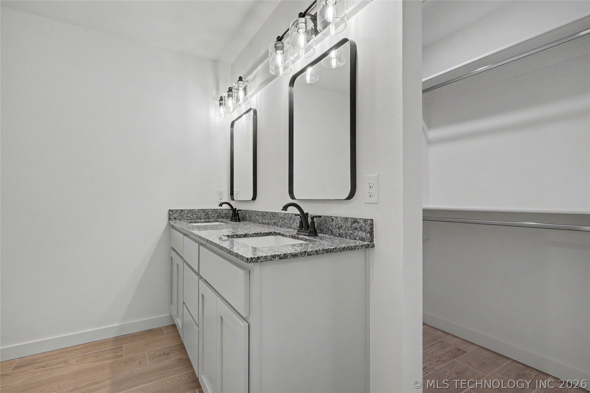 811 S Wood Street Pryor OK 74361