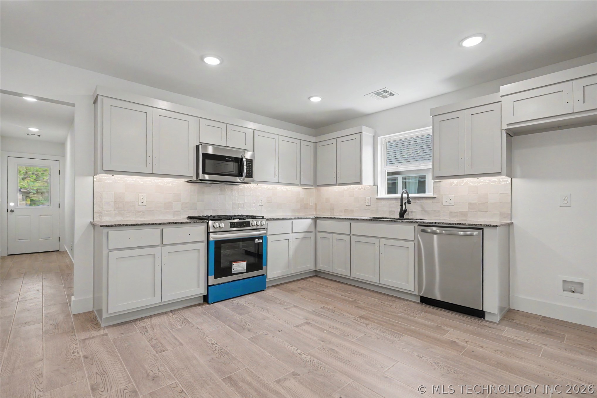 811 S Wood Street Pryor OK 74361