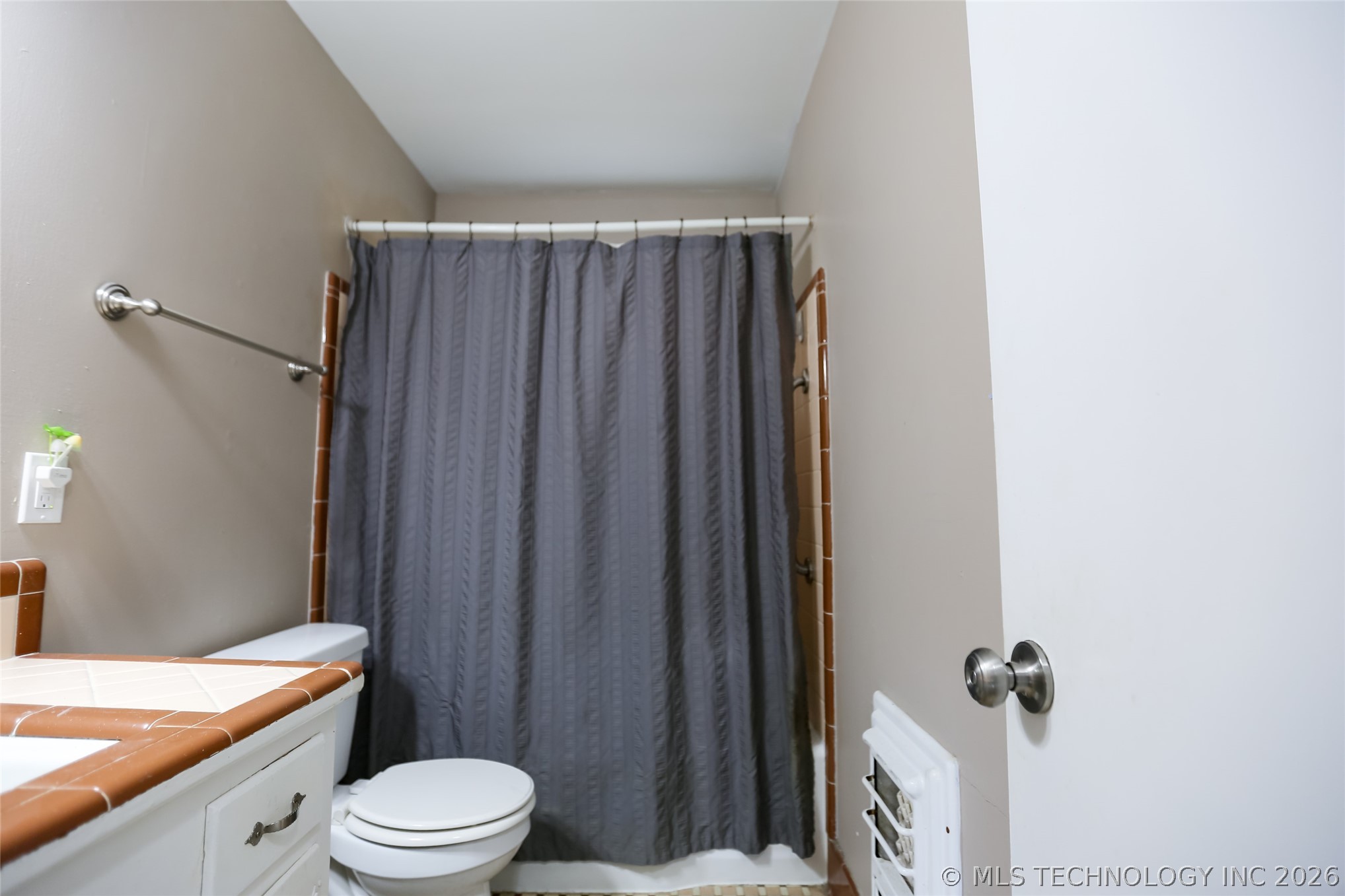 2861 S 66th Place E Tulsa OK 74129
