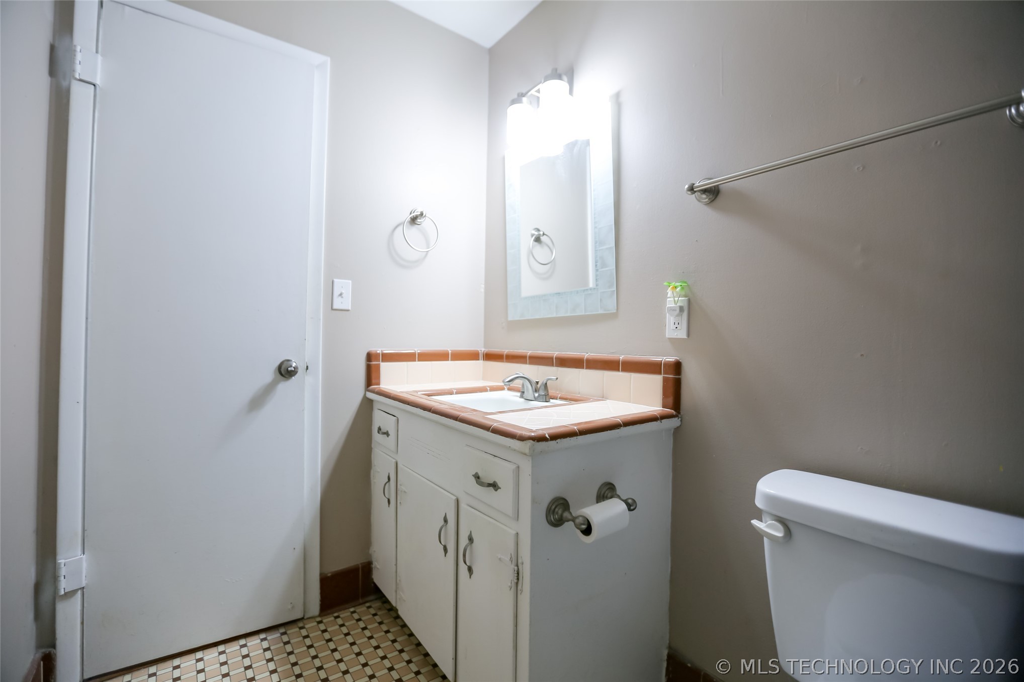 2861 S 66th Place E Tulsa OK 74129