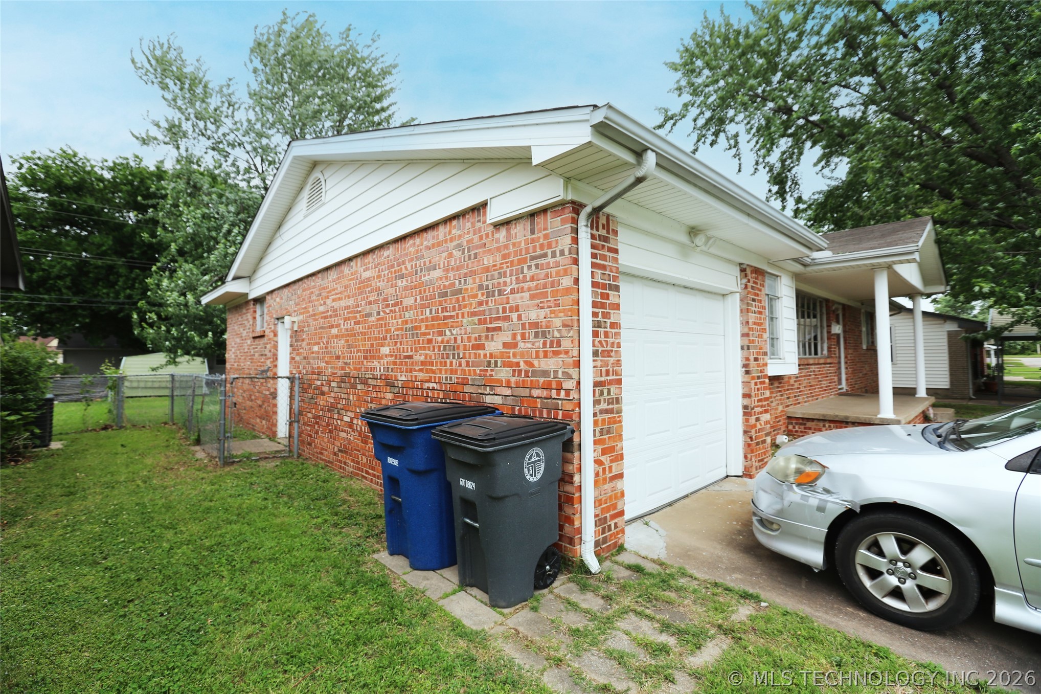 2861 S 66th Place E Tulsa OK 74129