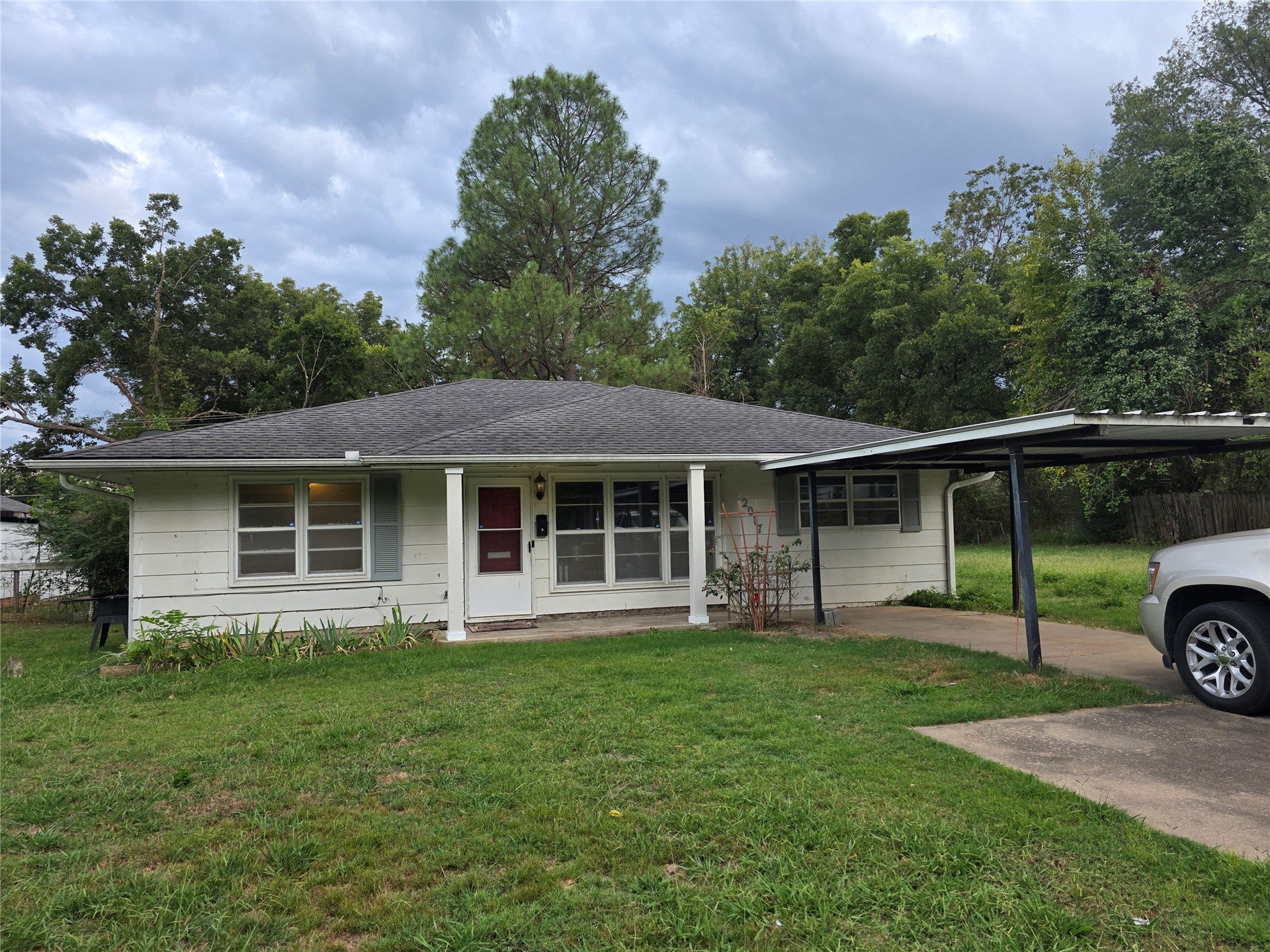 2017 Denver Street Muskogee OK 74401