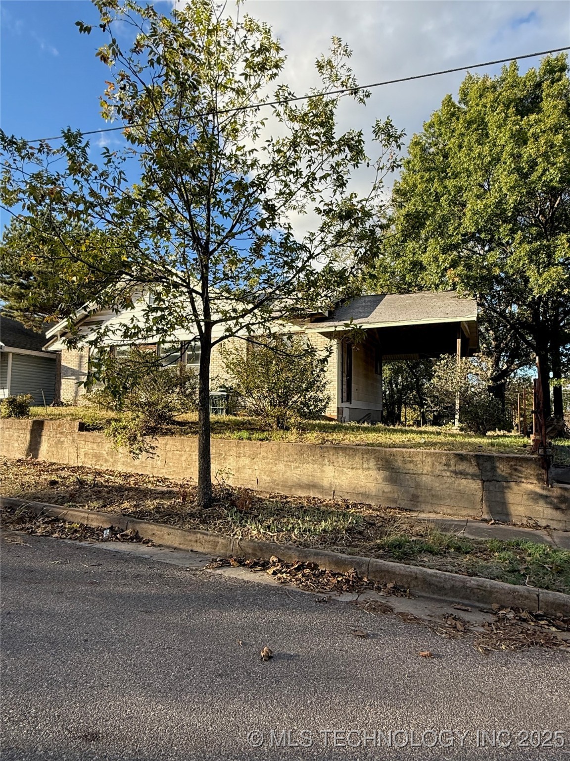 914 W Wyandotte Sulphur OK 73086