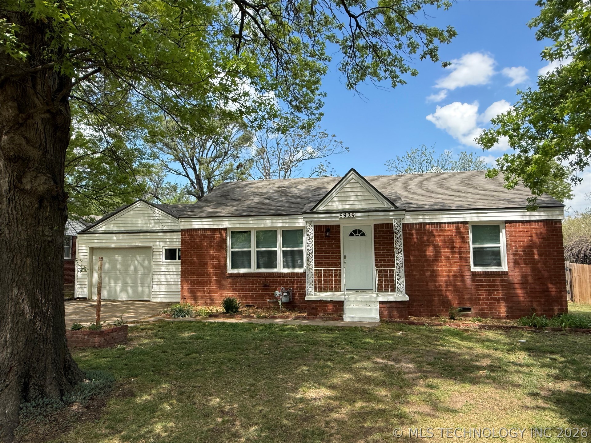 5929 E 7th Street Tulsa OK 74112