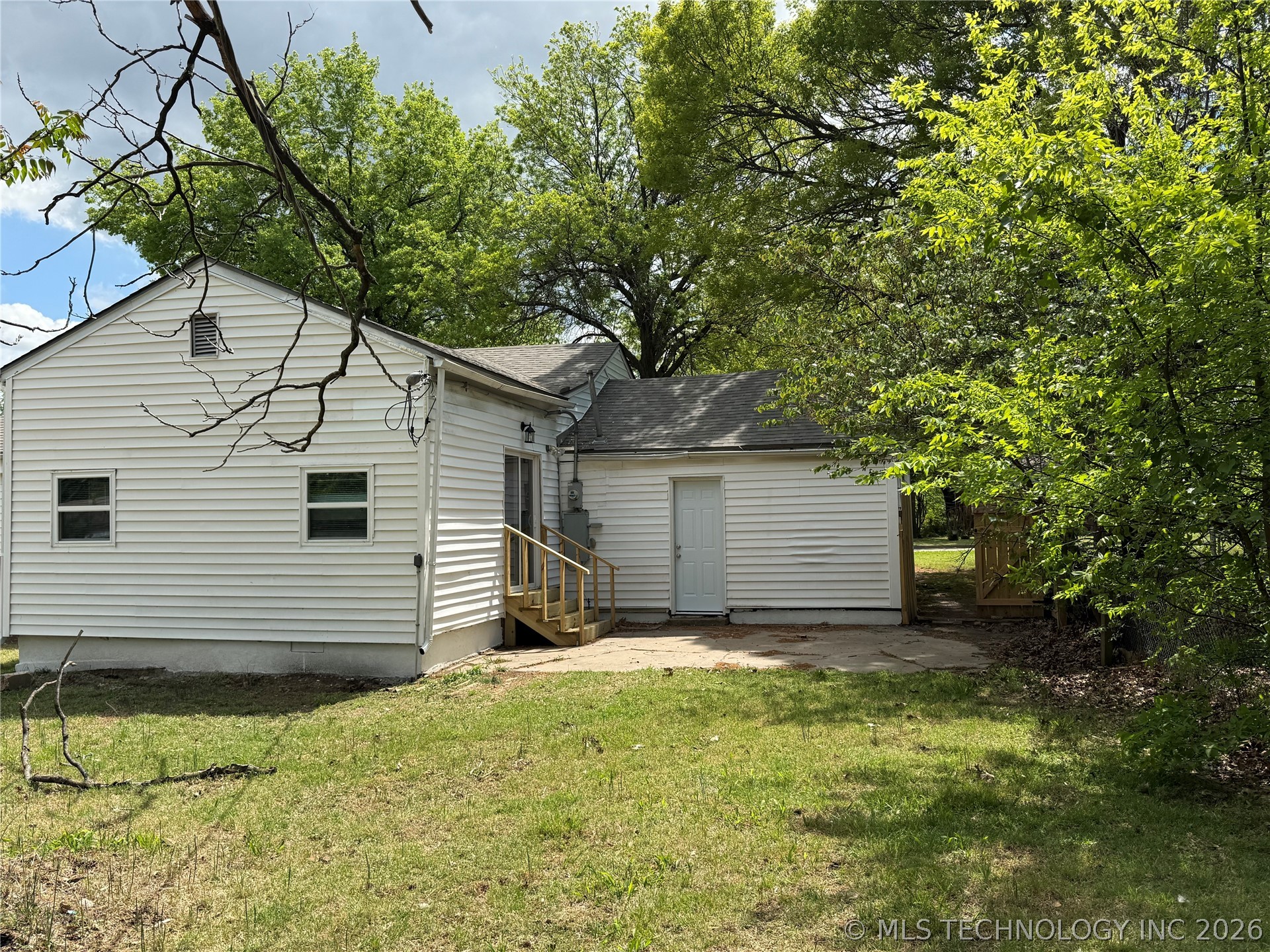 5929 E 7th Street Tulsa OK 74112