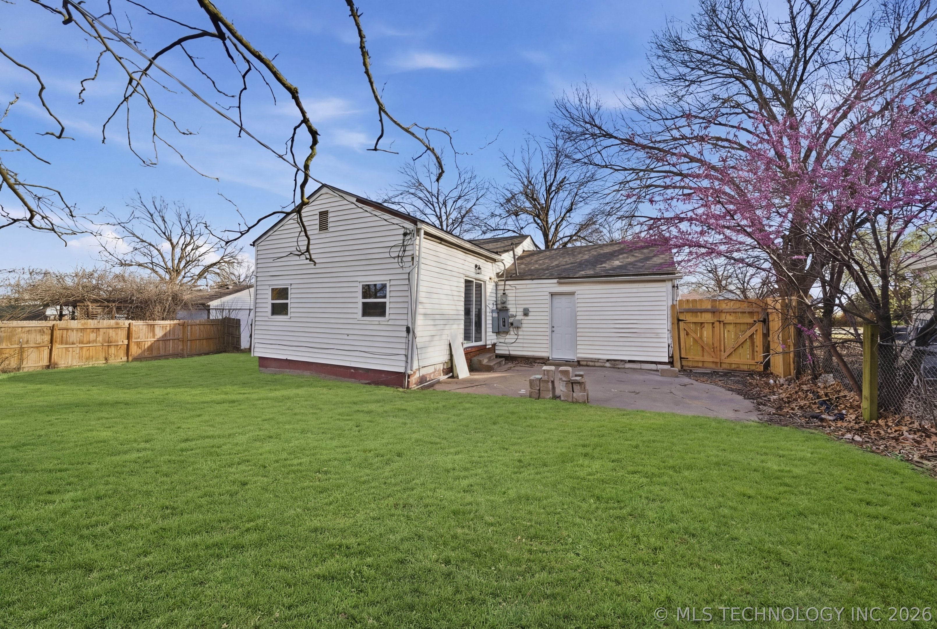 5929 E 7th Street Tulsa OK 74112