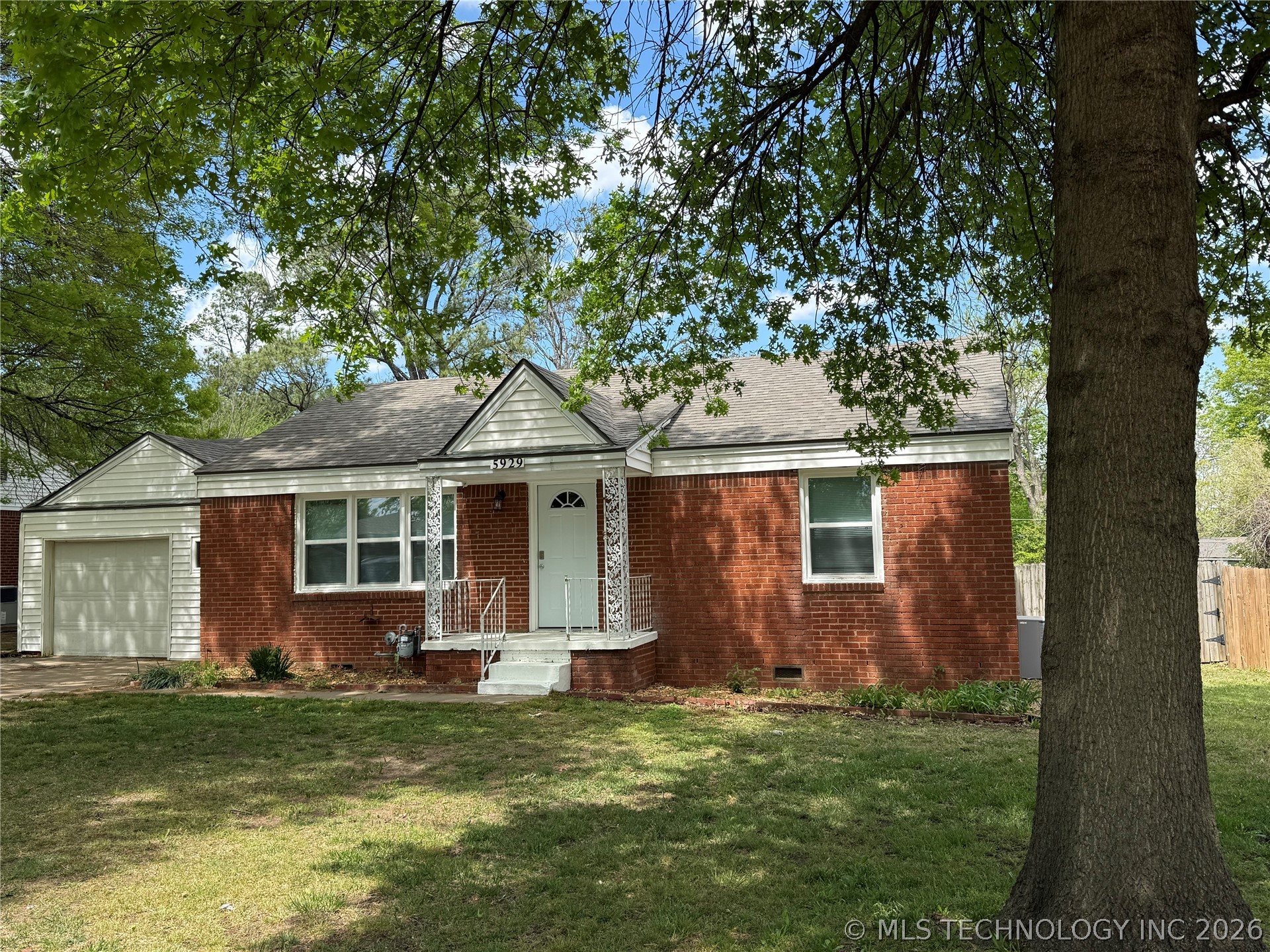 5929 E 7th Street Tulsa OK 74112