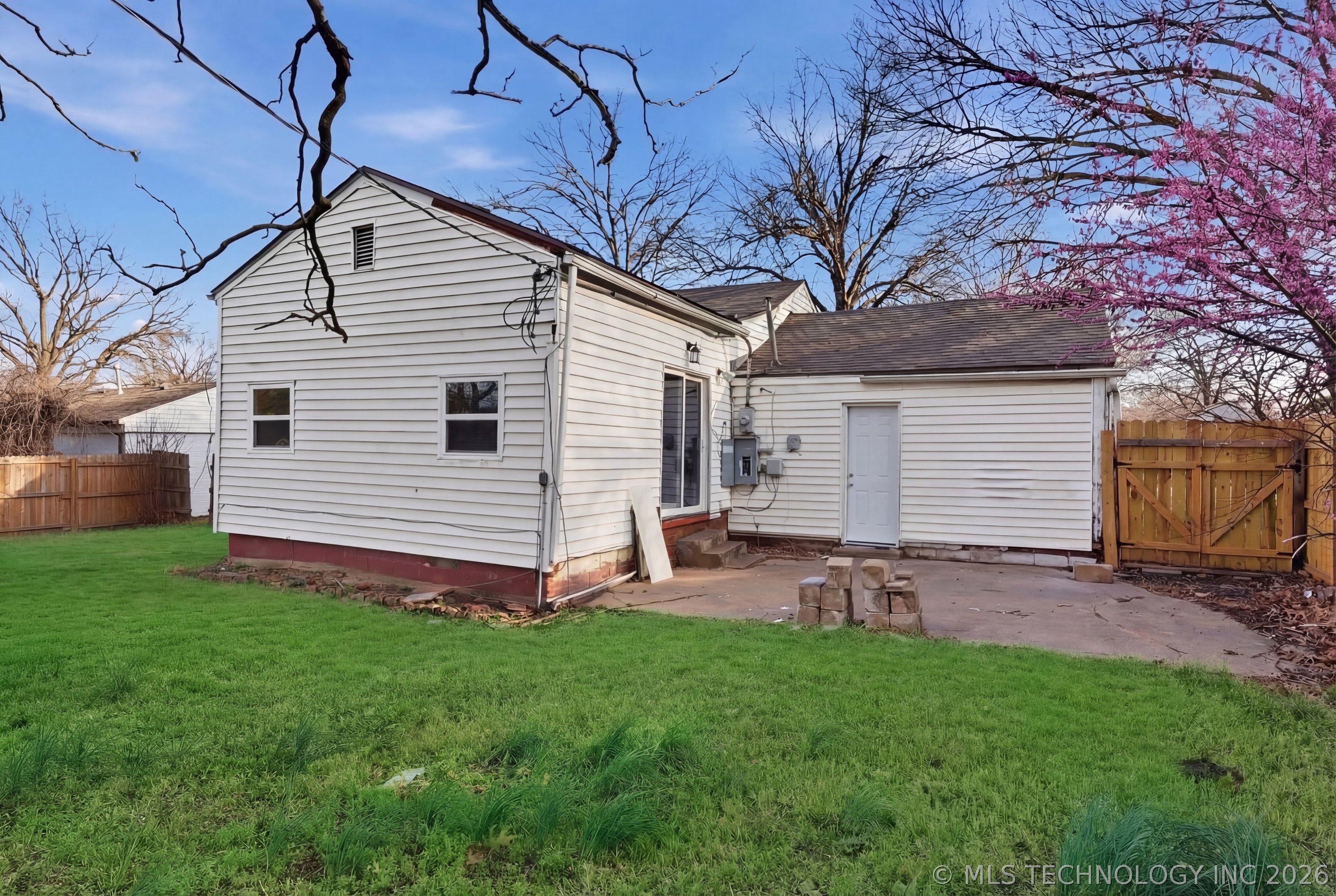 5929 E 7th Street Tulsa OK 74112