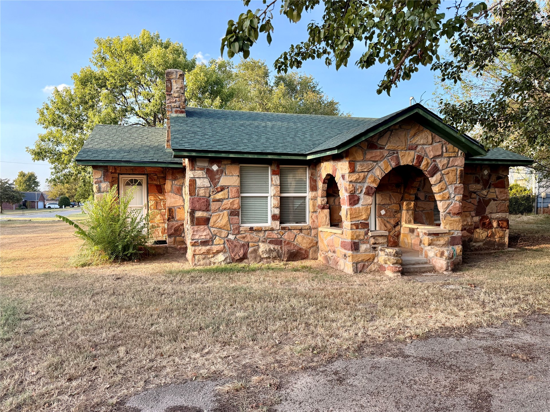 223 10th Street Stroud OK 74079