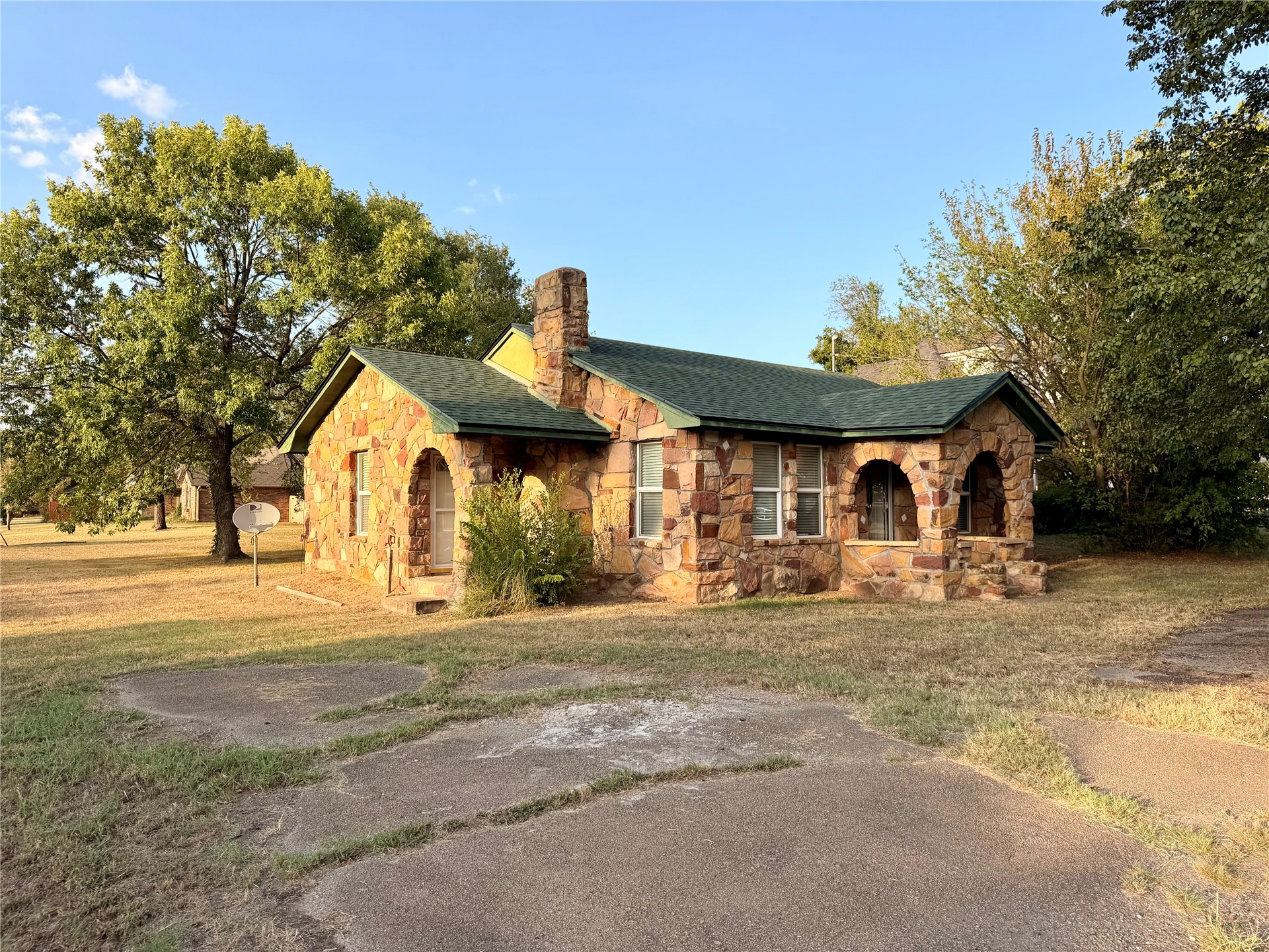 223 10th Street Stroud OK 74079