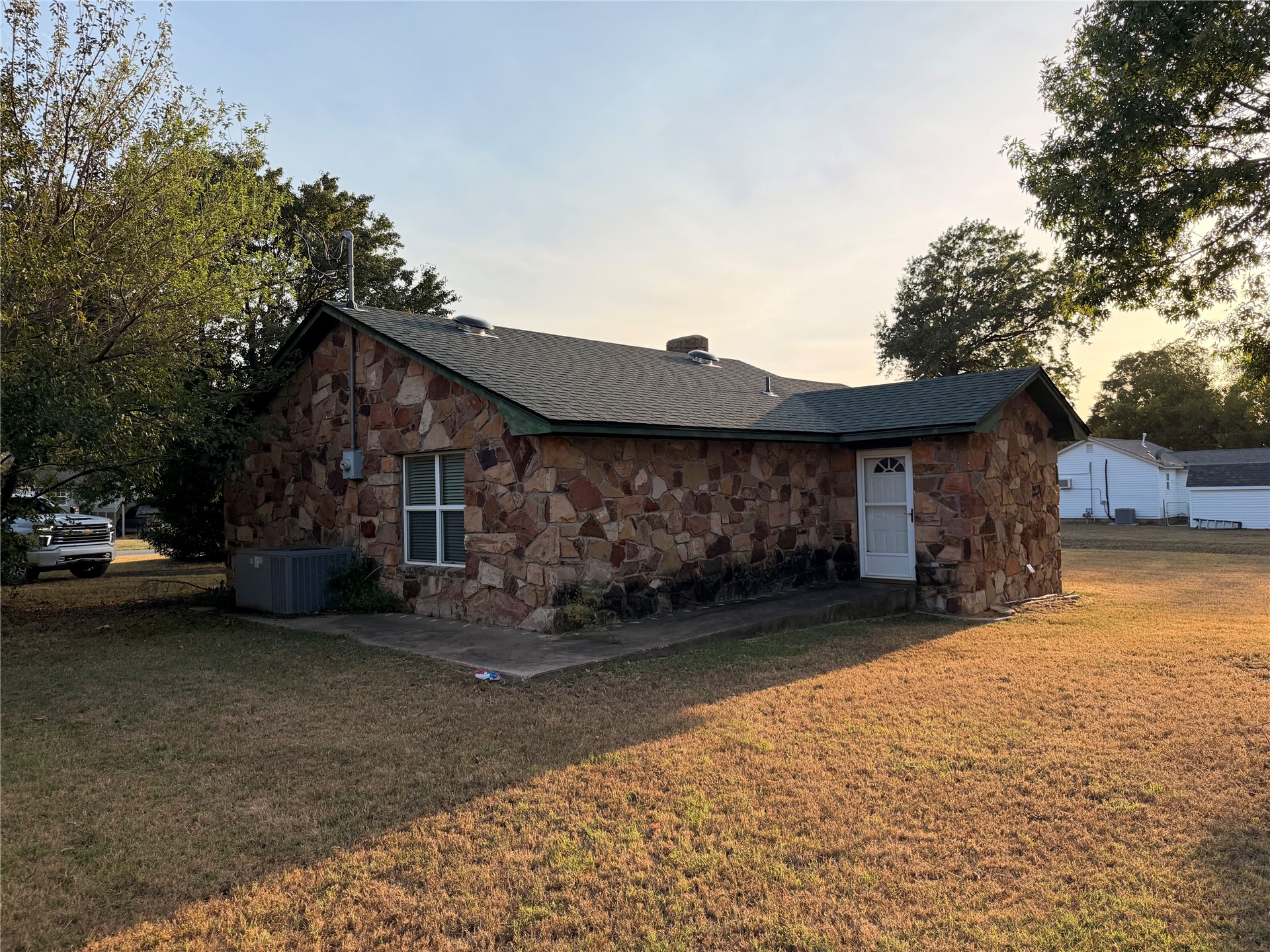 223 10th Street Stroud OK 74079