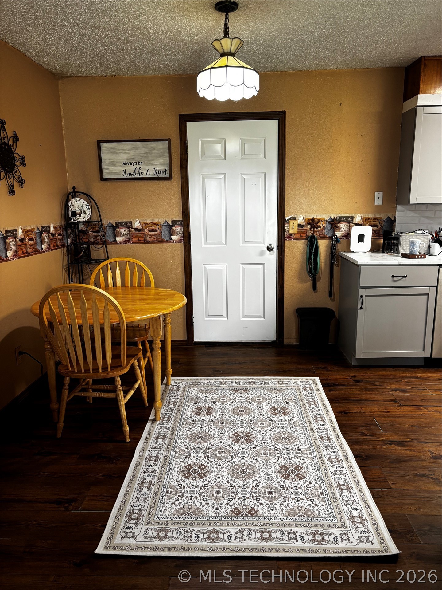 102 S Walnut Hartshorne OK 74547