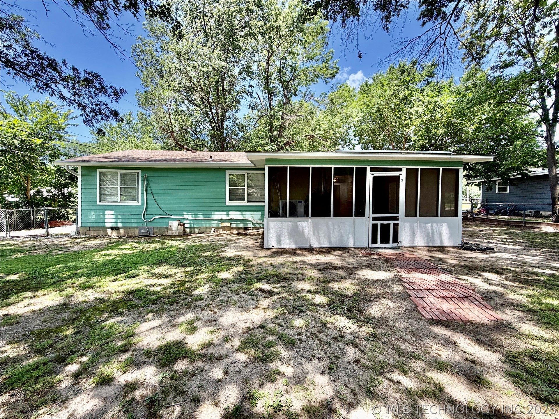 110 SE 5th Street Checotah OK 74426