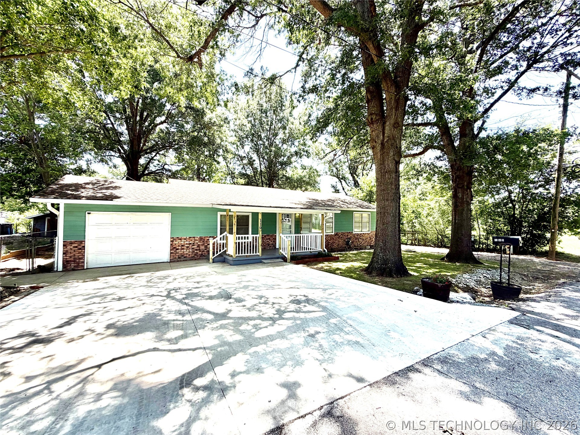 110 SE 5th Street Checotah OK 74426