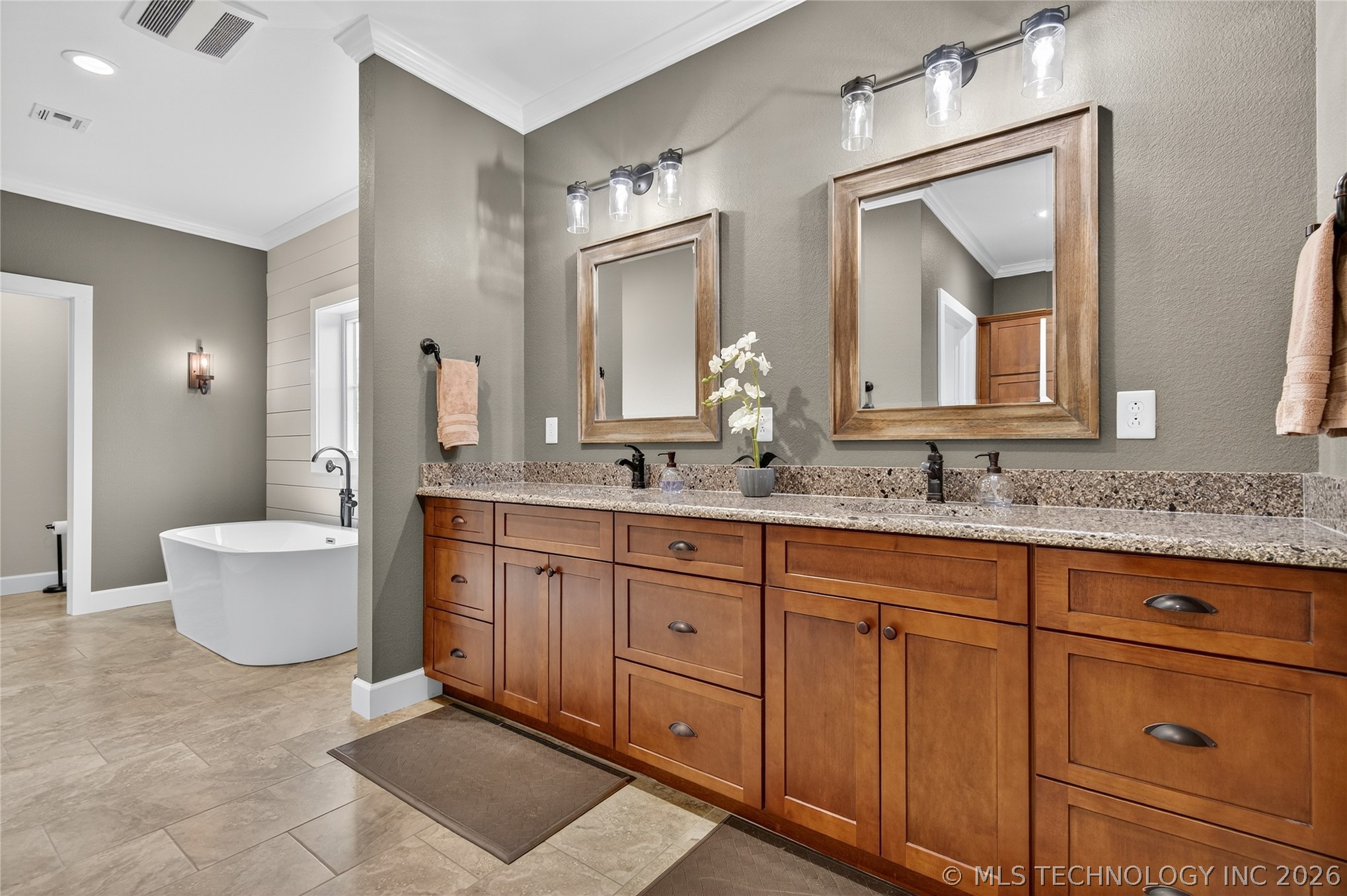 21600 N 4015 Road Bartlesville OK 74006