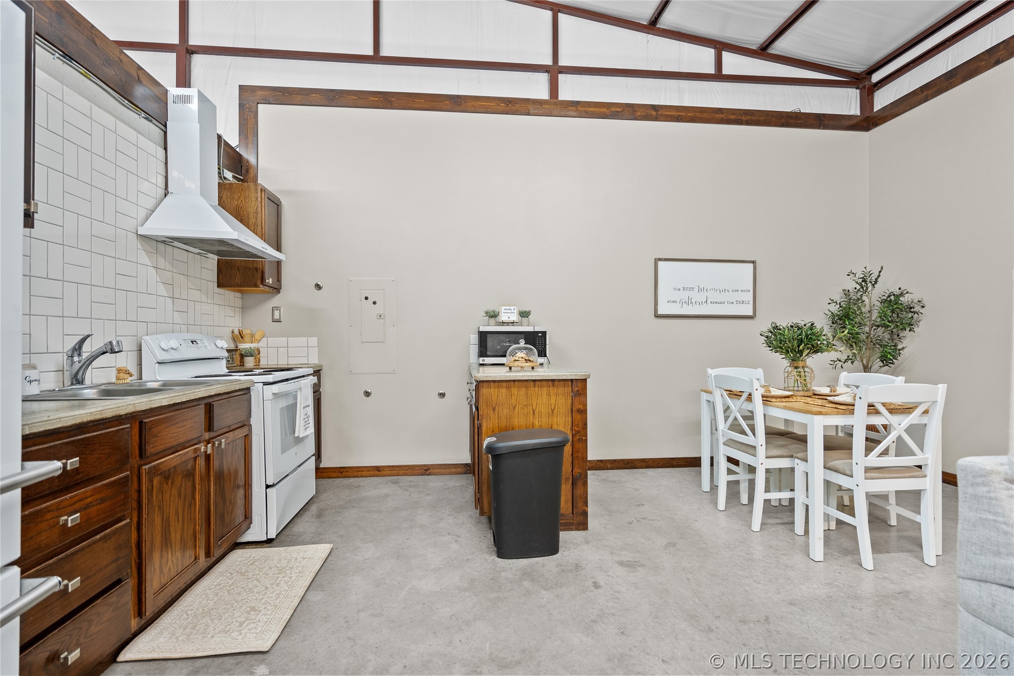 4480 Memorial Road Lone Grove OK 73443