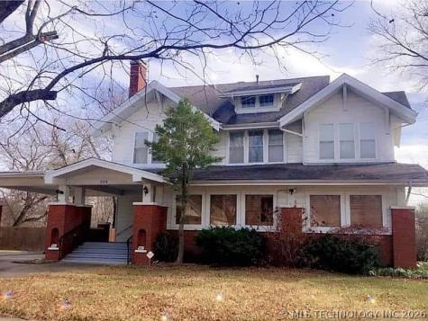 924 Vine Street Chelsea OK 74016