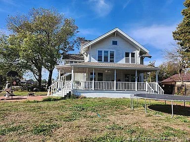 924 Vine Street Chelsea OK 74016