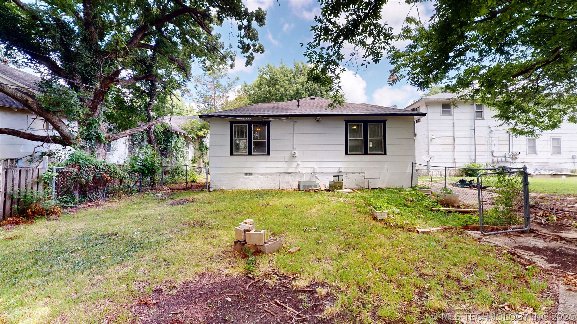 805 E 17th Street Ada OK 74820