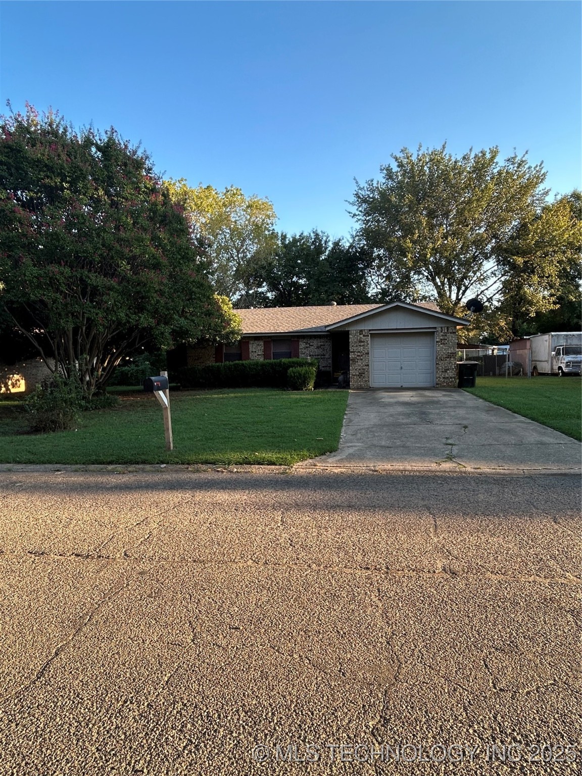 3609 Dawna Durant OK 74701