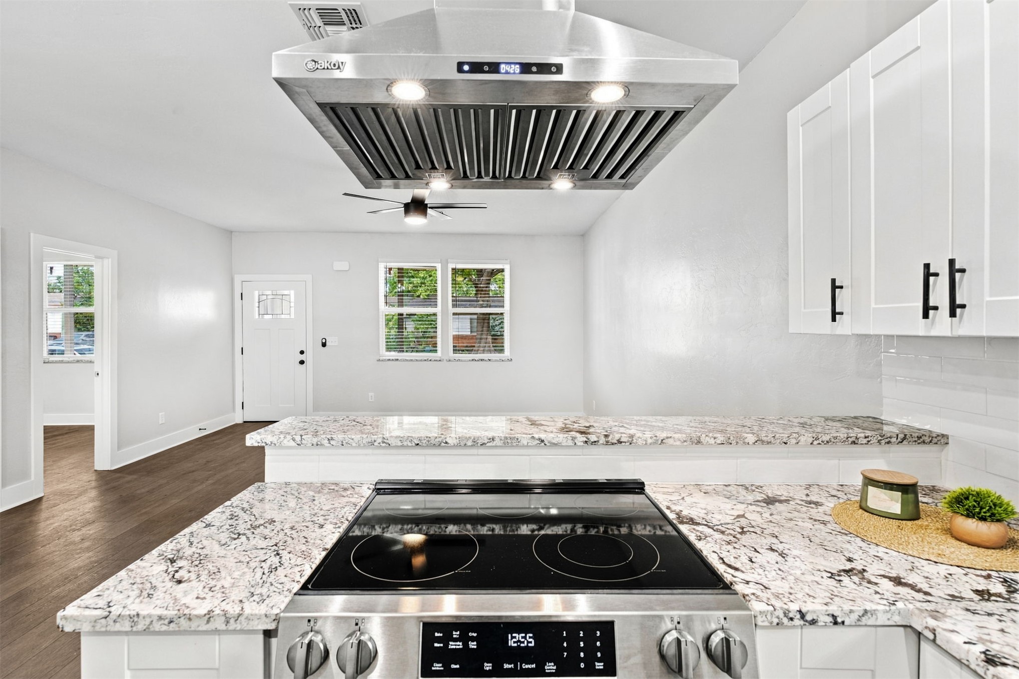 8944 E 3rd Place E Tulsa OK 74112