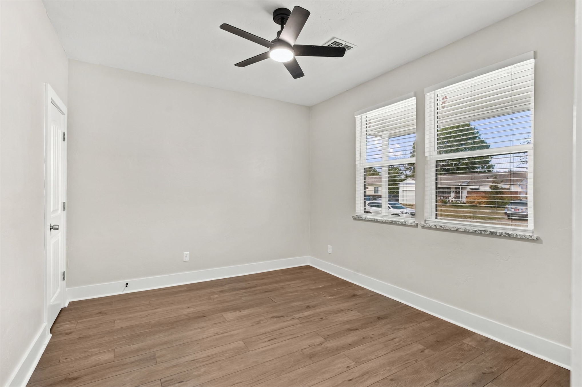 8944 E 3rd Place E Tulsa OK 74112