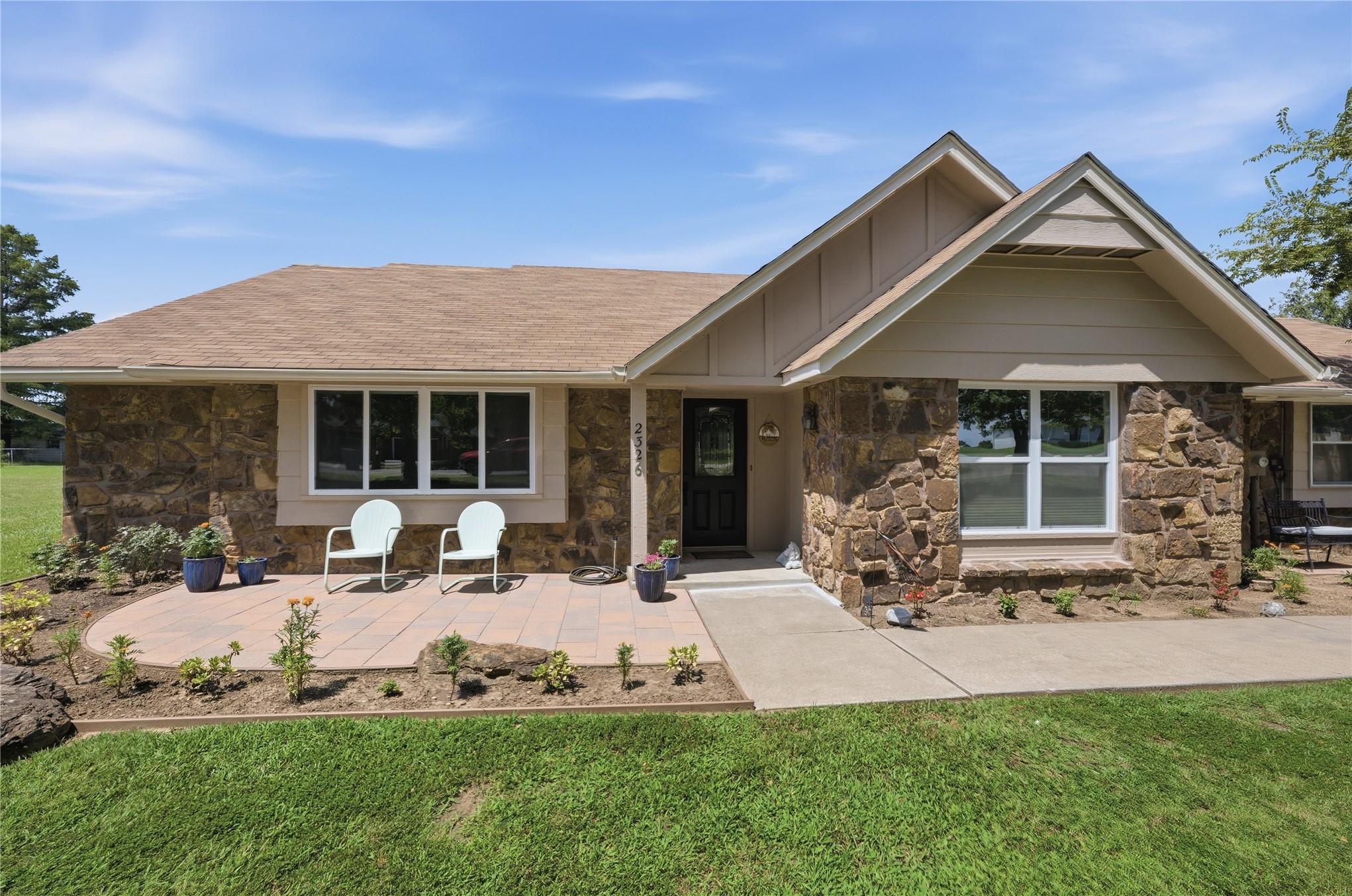 2326 N Surrey Lane Sapulpa OK 74066