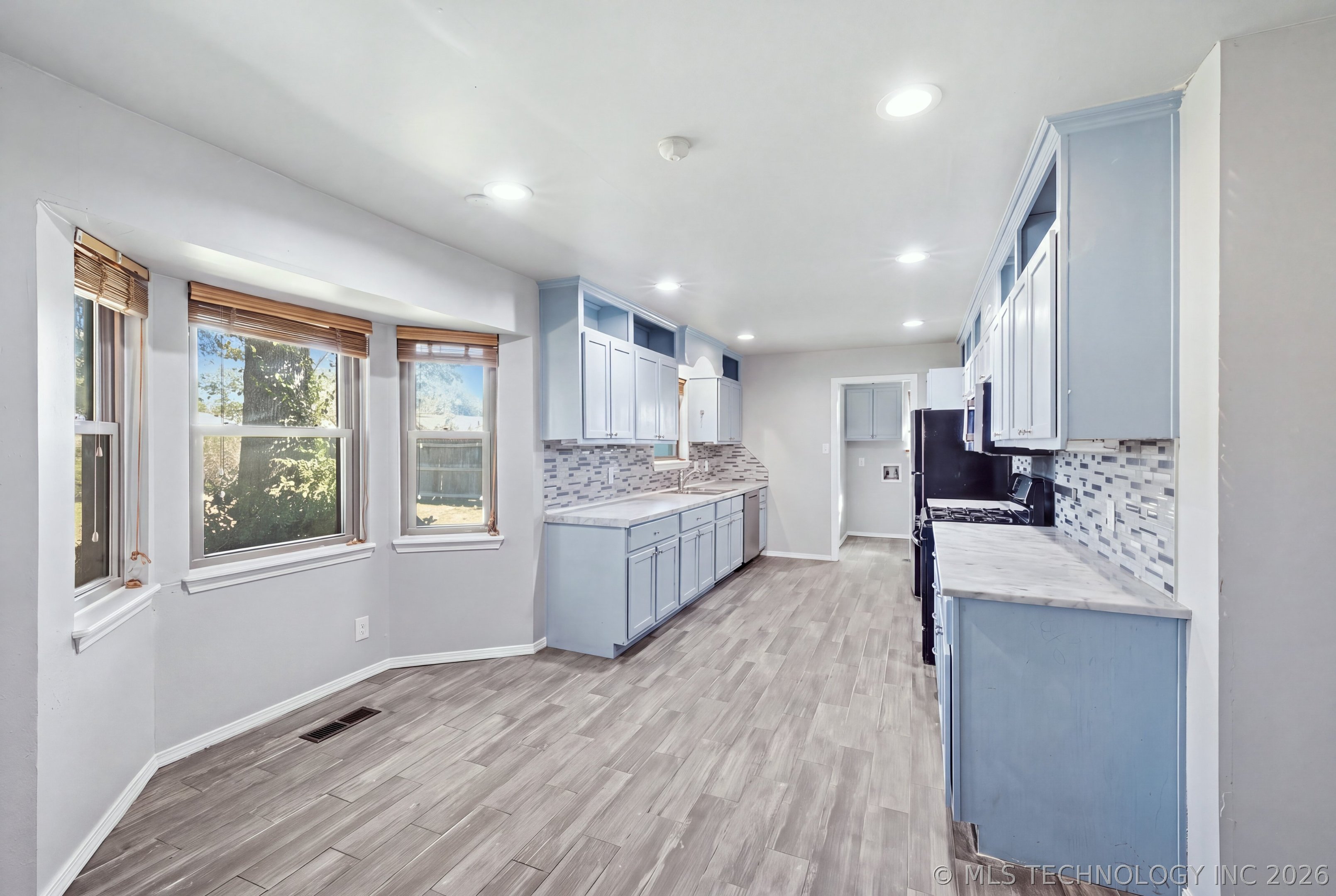9447 E 40th Place Tulsa OK 74145