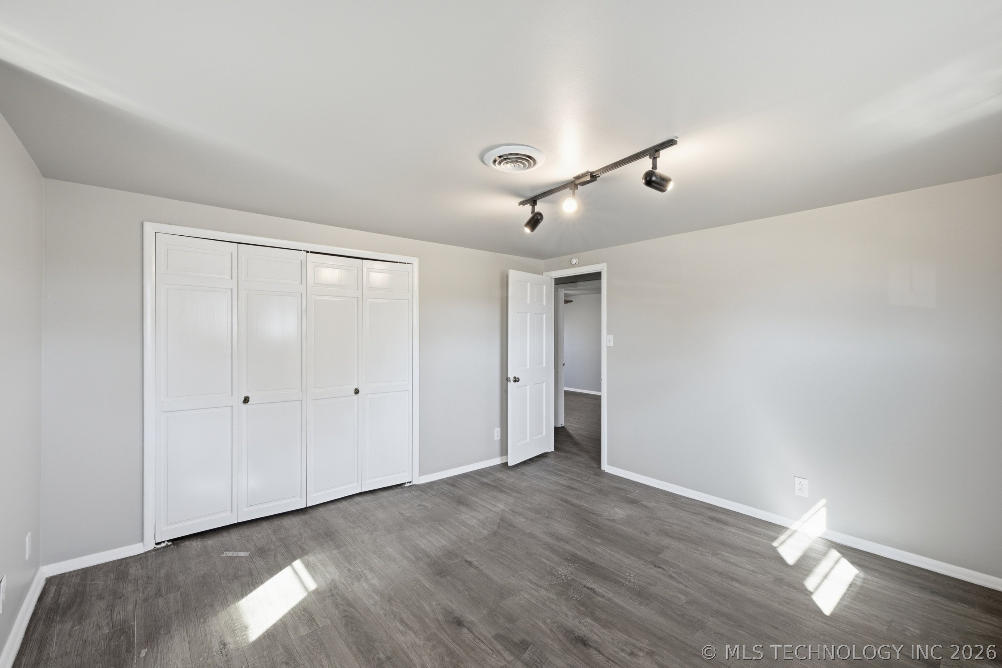 9447 E 40th Place Tulsa OK 74145