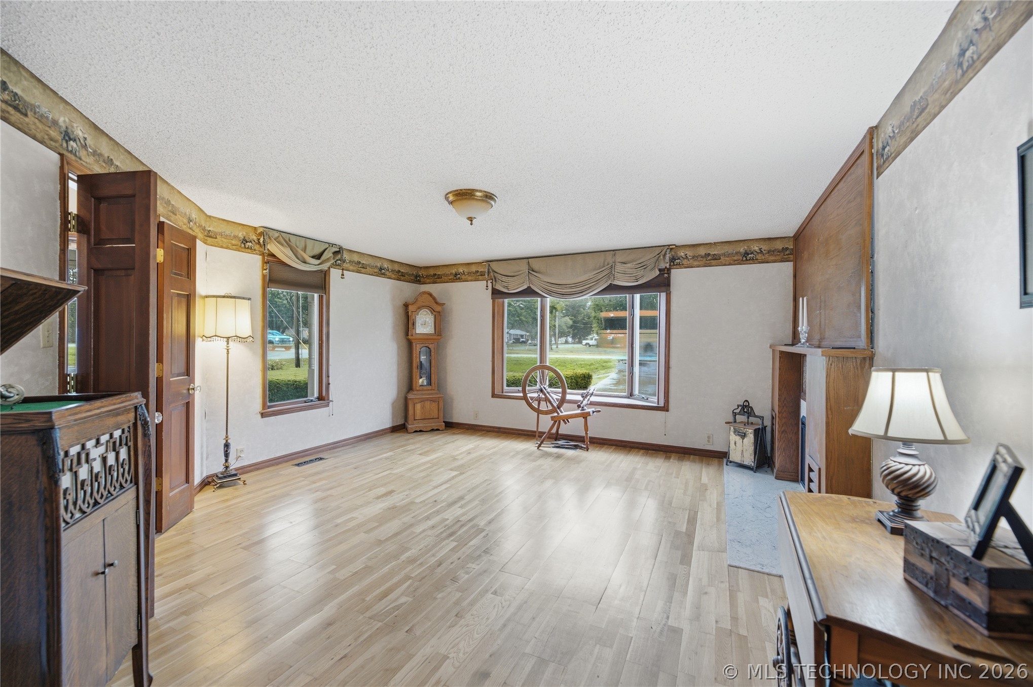 401 E Main Street Adair OK 74330