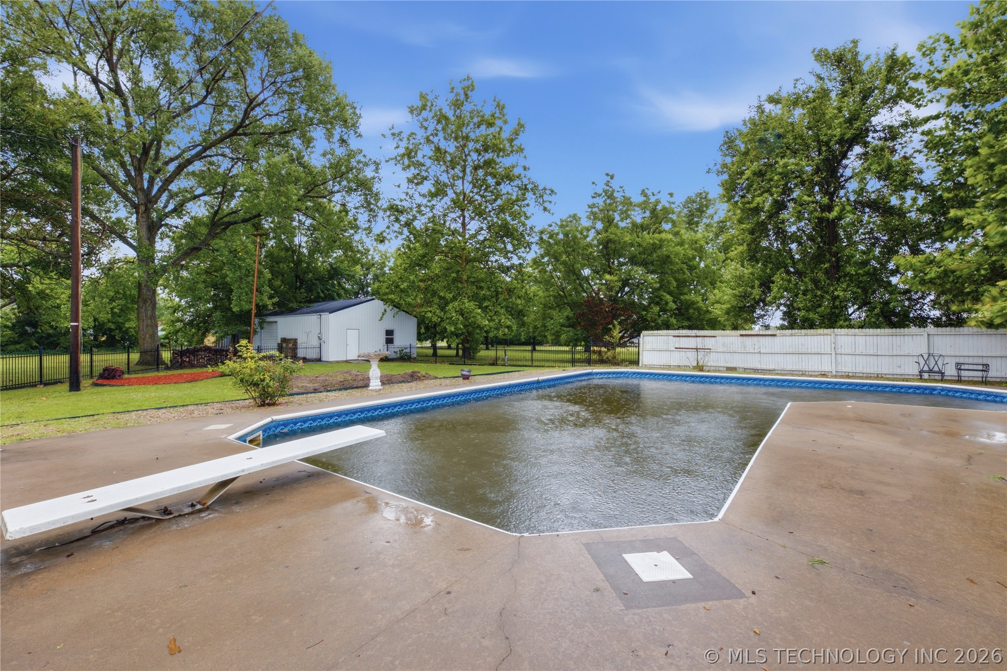 401 E Main Street Adair OK 74330