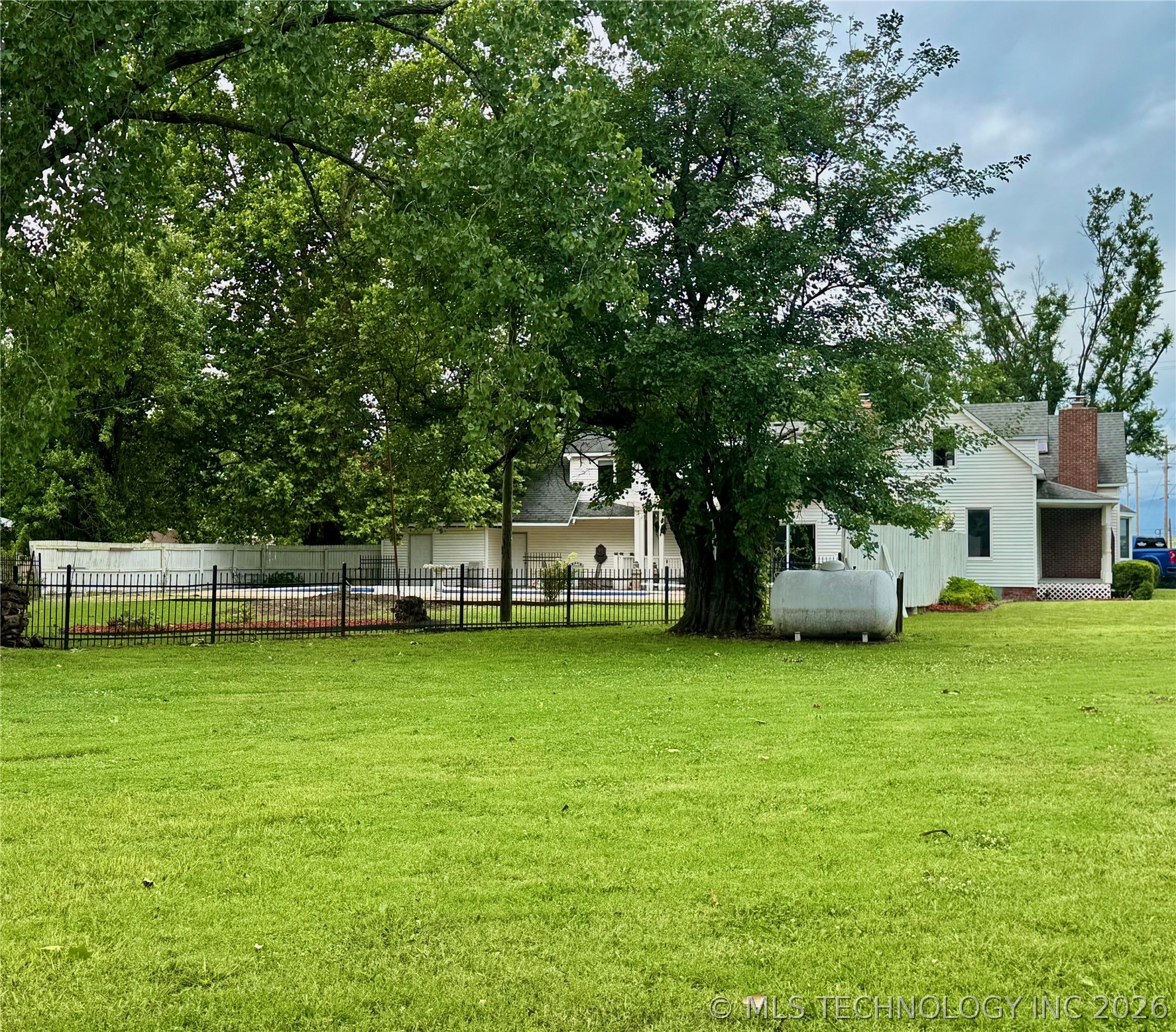 401 E Main Street Adair OK 74330