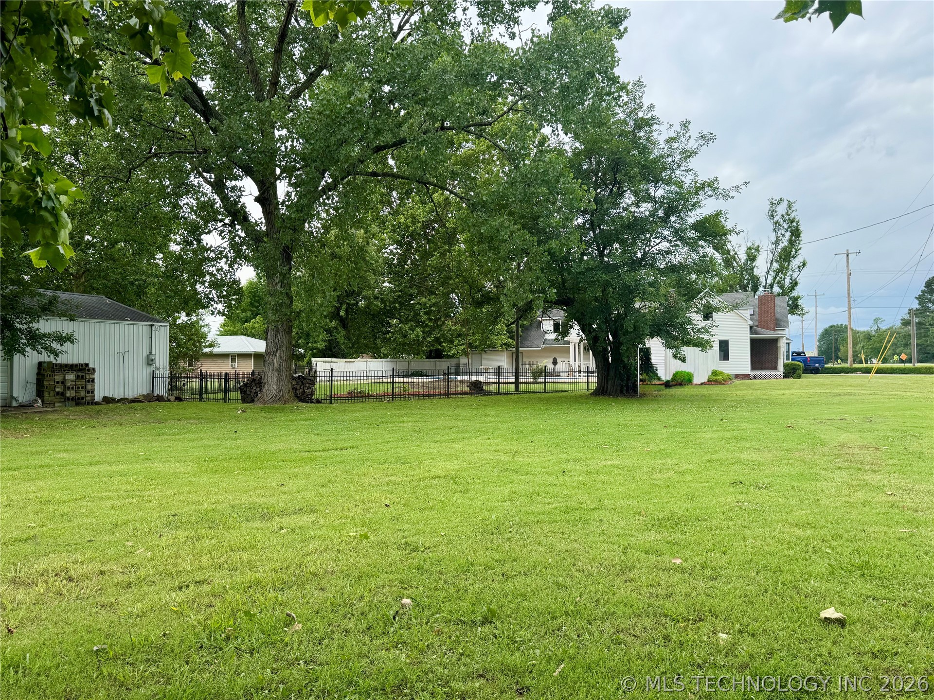 401 E Main Street Adair OK 74330