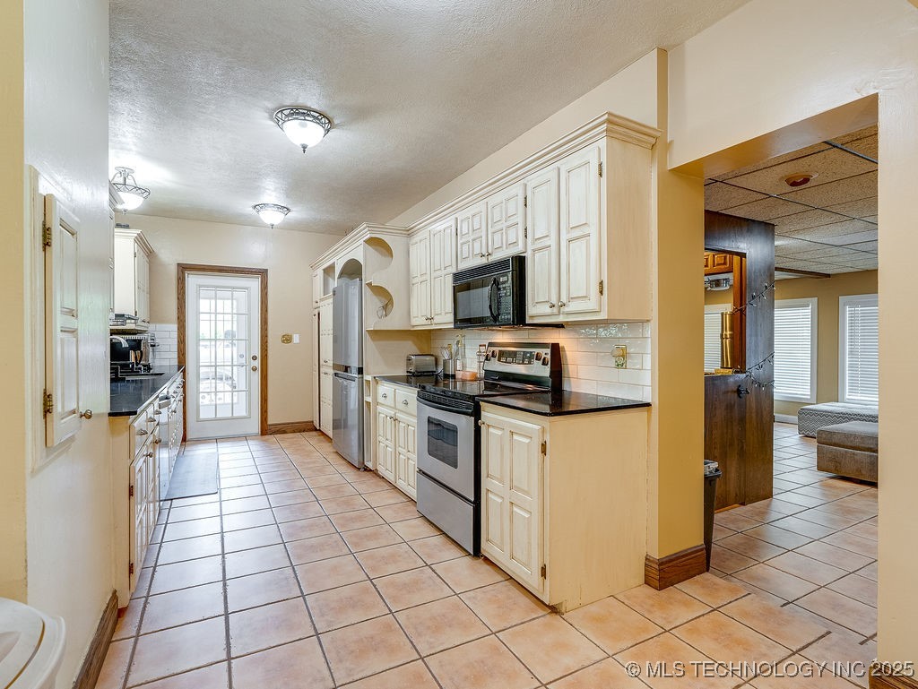 500 W Kings Ada OK 74820