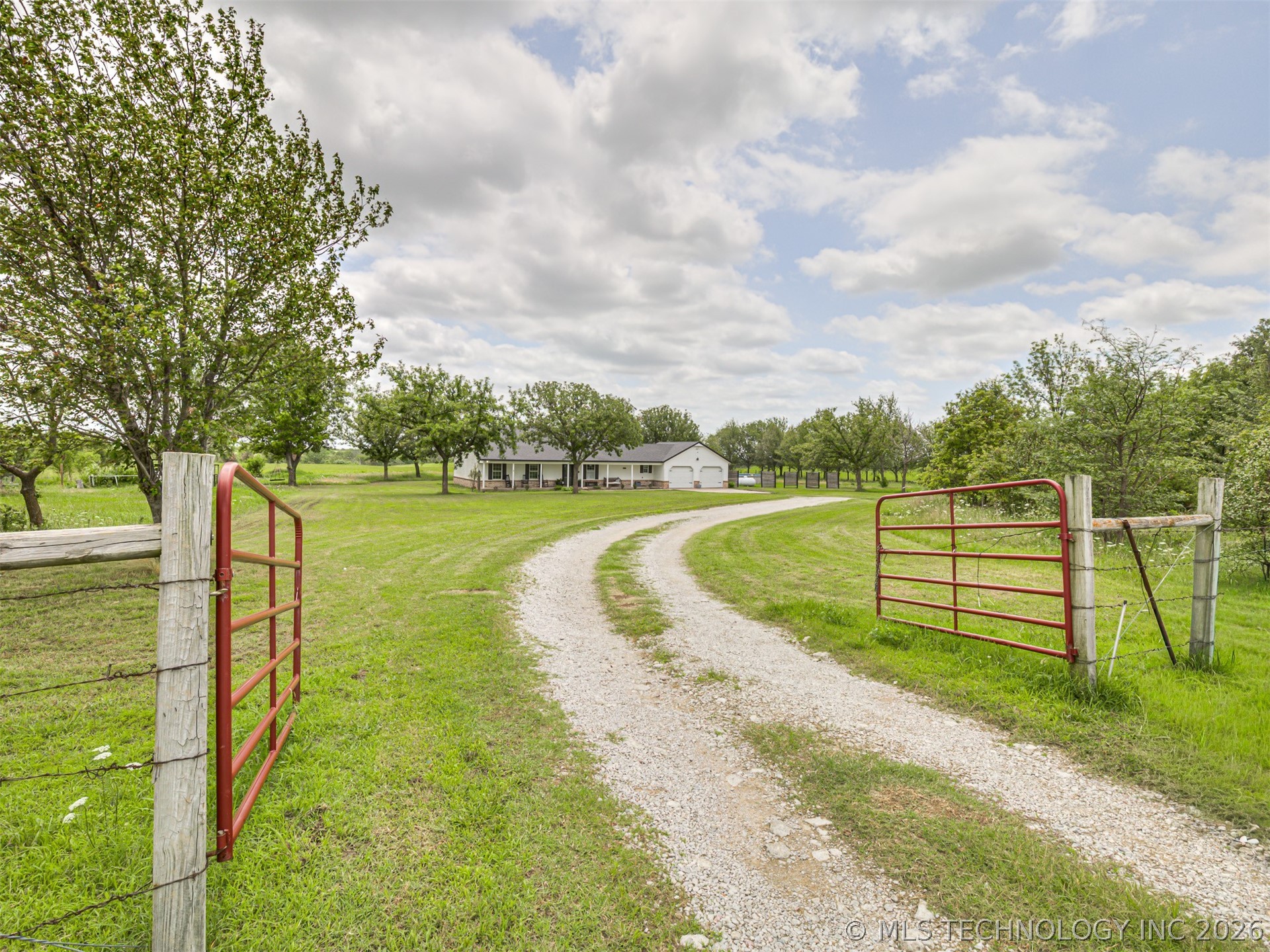 17607 N Louisville Avenue Skiatook OK 74070